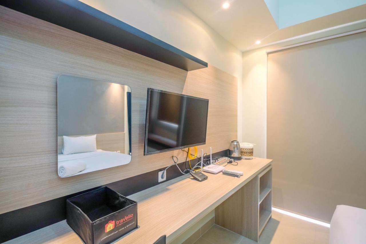 New Furnished With Cozy @ Mustika Golf By Travelio * Bekasi